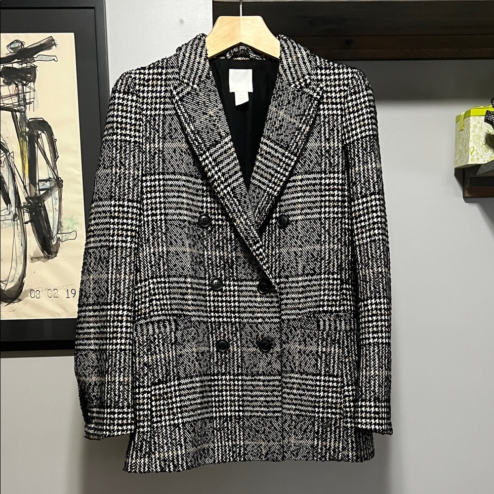 H&M Classic Black and White Patterned Blazer